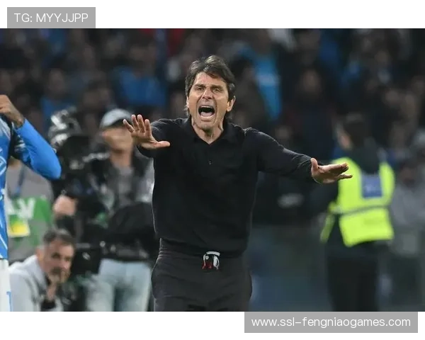 那不勒斯赛季战术演变：孔蒂3-5-2防反体系的关键调整